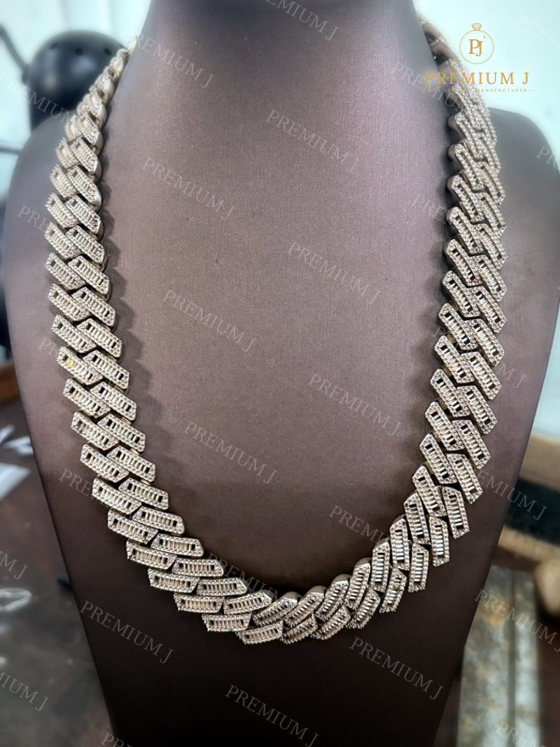 สร้อยคอ Cuban Link ฝังเพชรเต็มเส้น