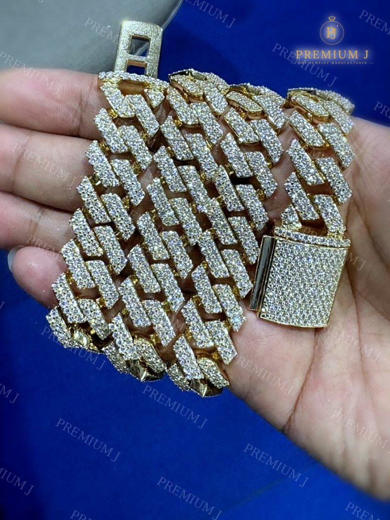 สร้อยคอ Cuban Link หน้ากว้าง ฝังเพชร